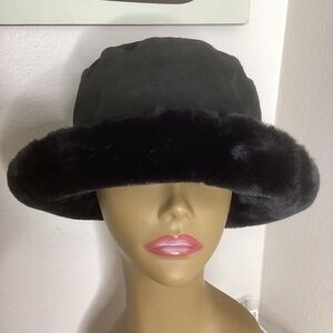 Vintage Whiteley Black Leather Bucket Hat Faux Fur Trim
